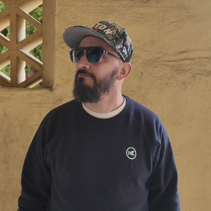 Men wearing Obsidian Pacific Palisades Sunglasses